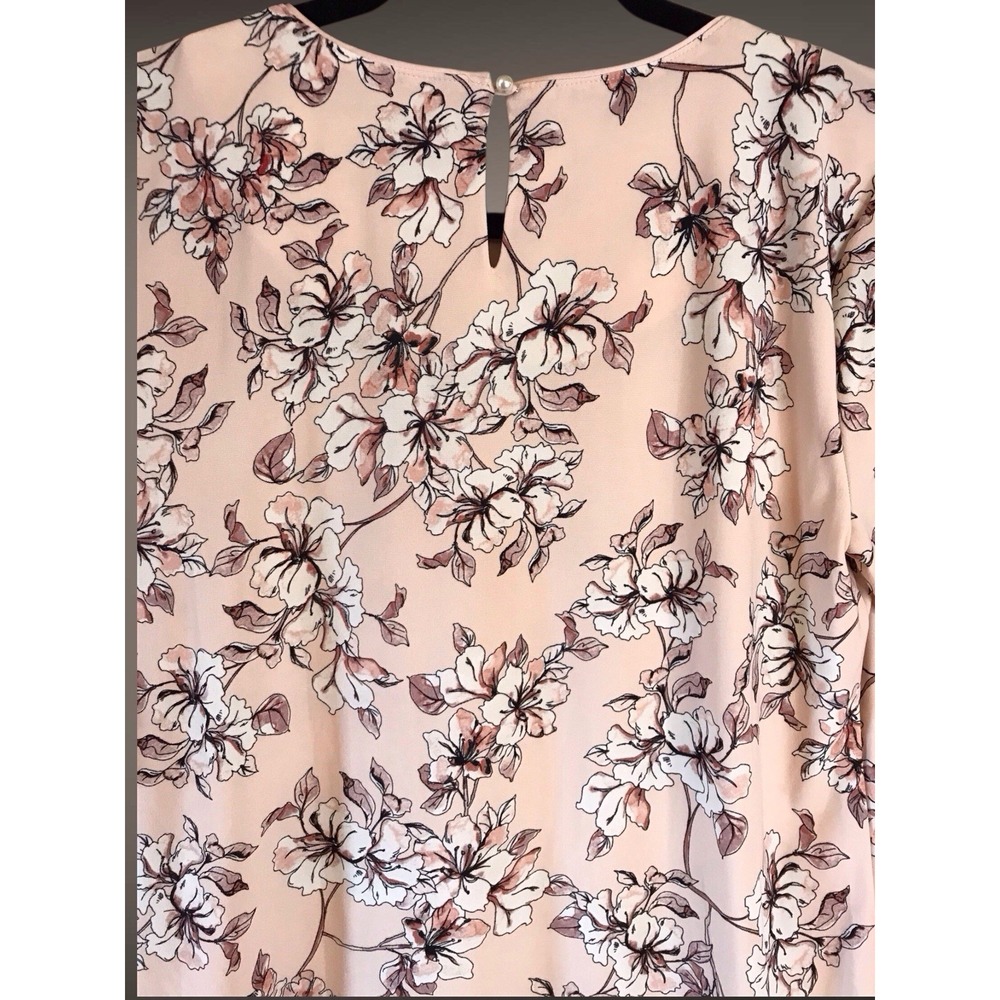 KARL LAGERFELD Blush Pink Floral Short Layered Sleeve Blouse‎ Shirt Sz Small EUC - Picture 4 of 5